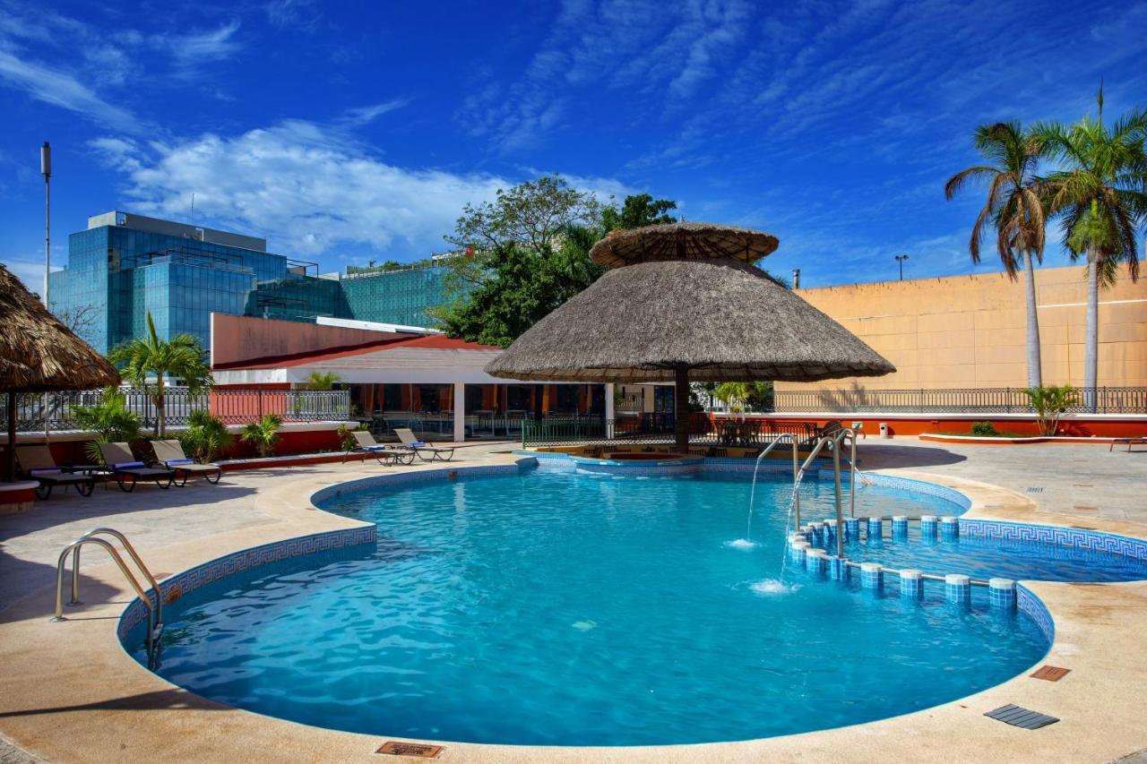 Holiday Inn Merida, An Ihg Hotel Exterior foto